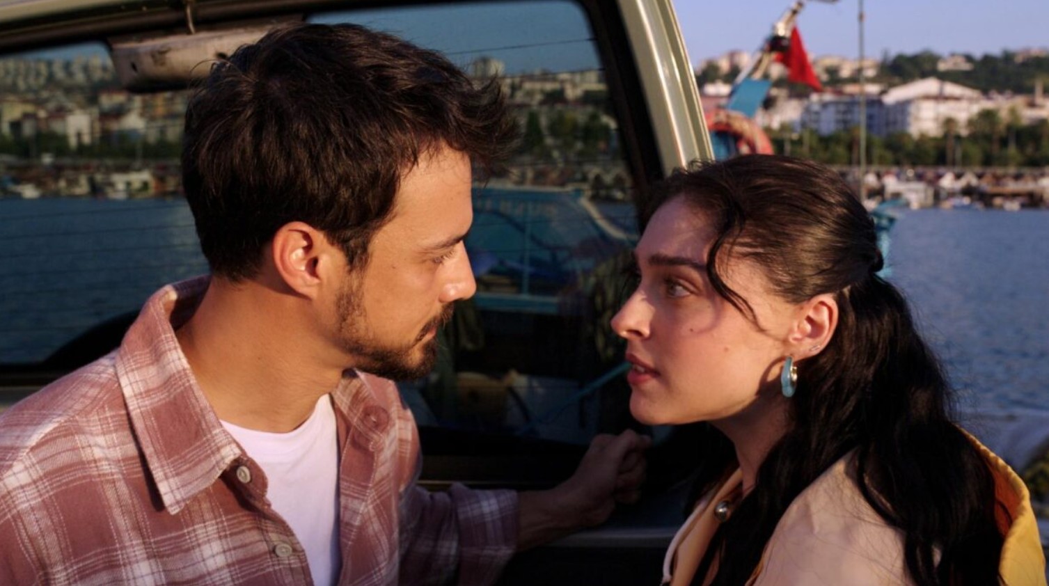 مسلسل مسار قلبي البحر الأسود مترجم